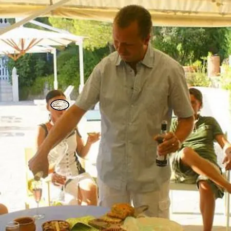 Alojamento de Acomodação e Pequeno-almoço D'hôtes La Potinière 4*