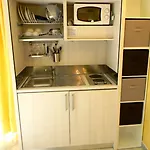 לינה וארוחת בוקר D'hotes La Potiniere 4*