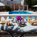 فندق مبيت وإفطار D'hotes La Potiniere Saint-Raphaël