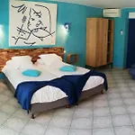 D'hotes La Potiniere فندق مبيت وإفطار 4*