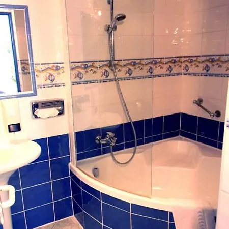 Panzió D'hotes La Potiniere 3*